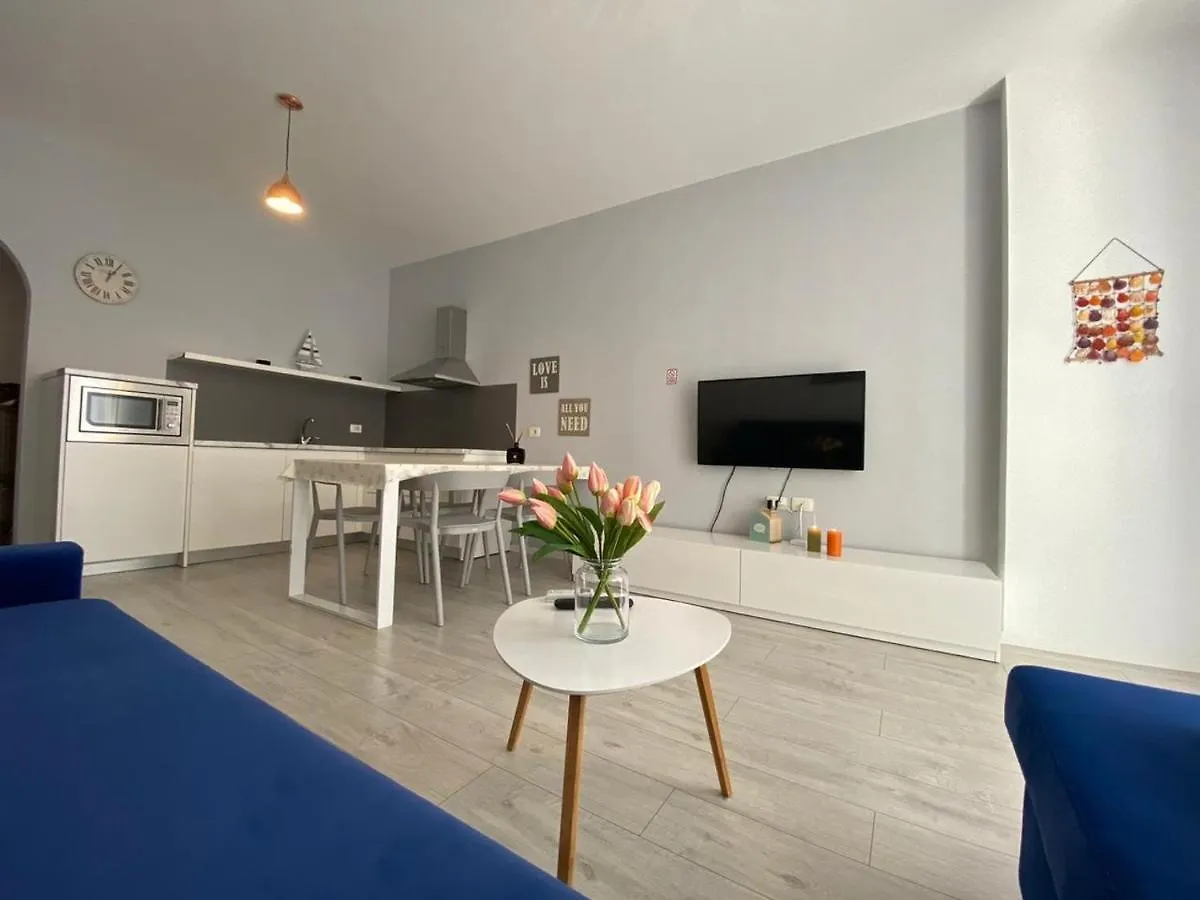 Rock Apartments Sarande 0*,  Albania