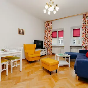https://shortstaypoland-piwna.warsawhotelspoland.com